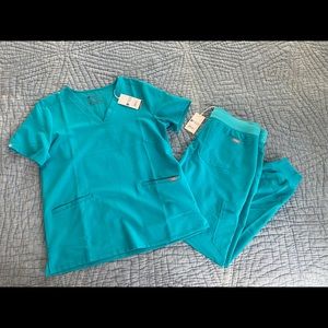 FIGS Zamora Jogger Pants & 3 Pocket Scrub Top NWT